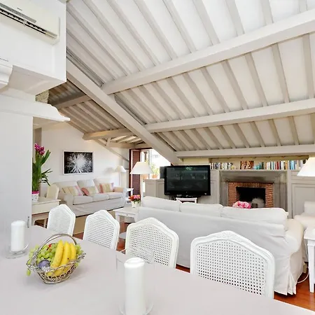 Apartament Navona Luxury Superior Penthouse Romeloft *