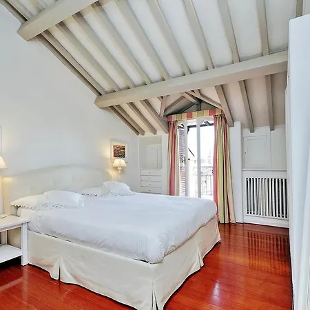 Navona Luxury Superior Penthouse Romeloft * Rzym